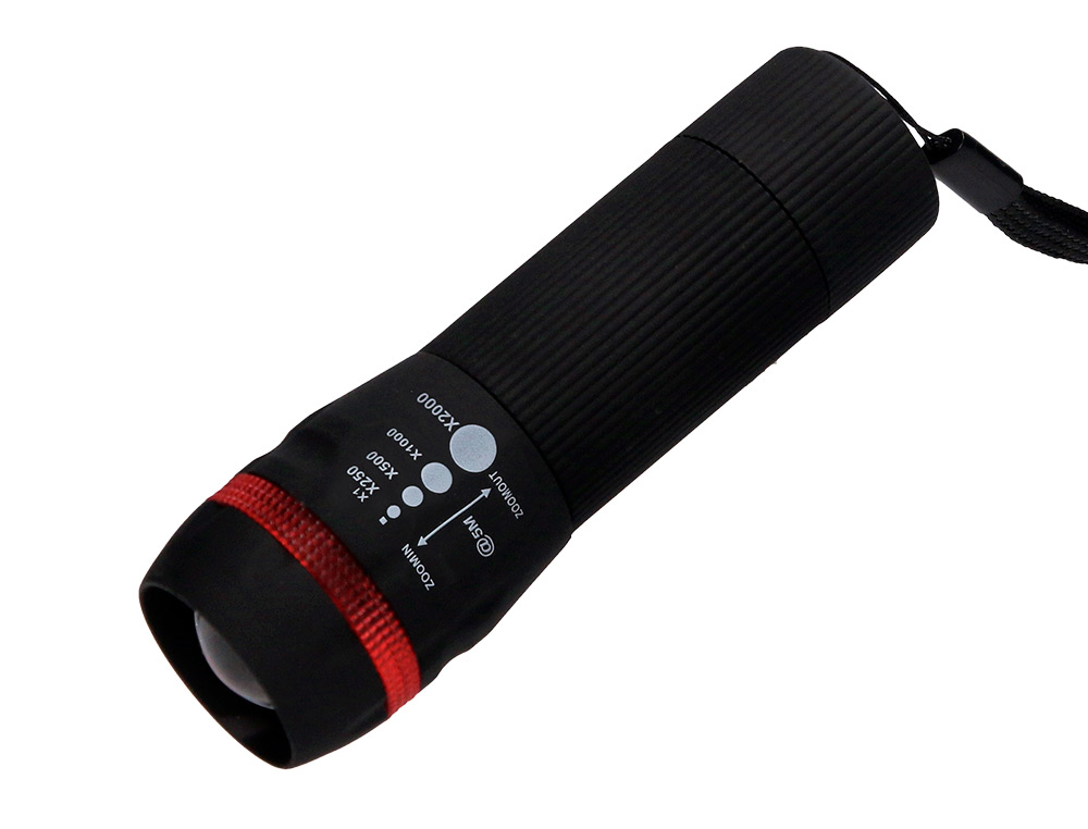 LINTERNA Q-CONNECT KF18749 PLASTICO CON ZOOM 1W MODO ALUMBRADO ENCENDIDO APAGADO INCLUYE 3 PILAS AAA