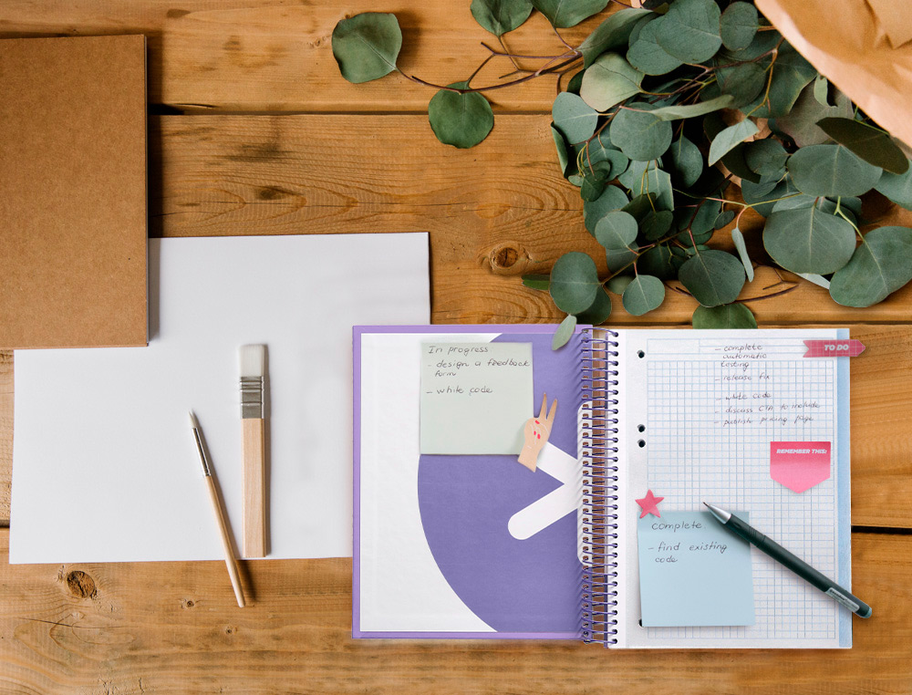 CUADERNO ESPIRAL A5 MICRO ANTARTIK TAPA FORRADA120H 90 GR CUADRO 5MM 5 BANDA 6 TALADROS COLOR LAVANDA