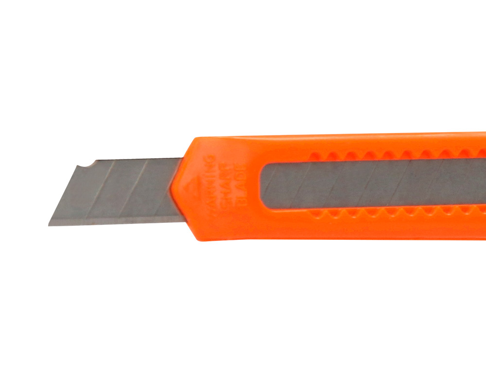 CUTER Q-CONNECT PLASTICO ESTRECHO CUCHILLA 9 MM XD-05 BLISTER 1 UNIDAD
