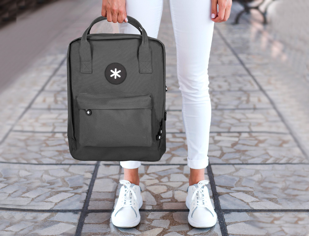 MOCHILA ANTARTIK 2 ASAS Y BOLSILLOS EXTERIORES NEGRO 300X115X390 MM