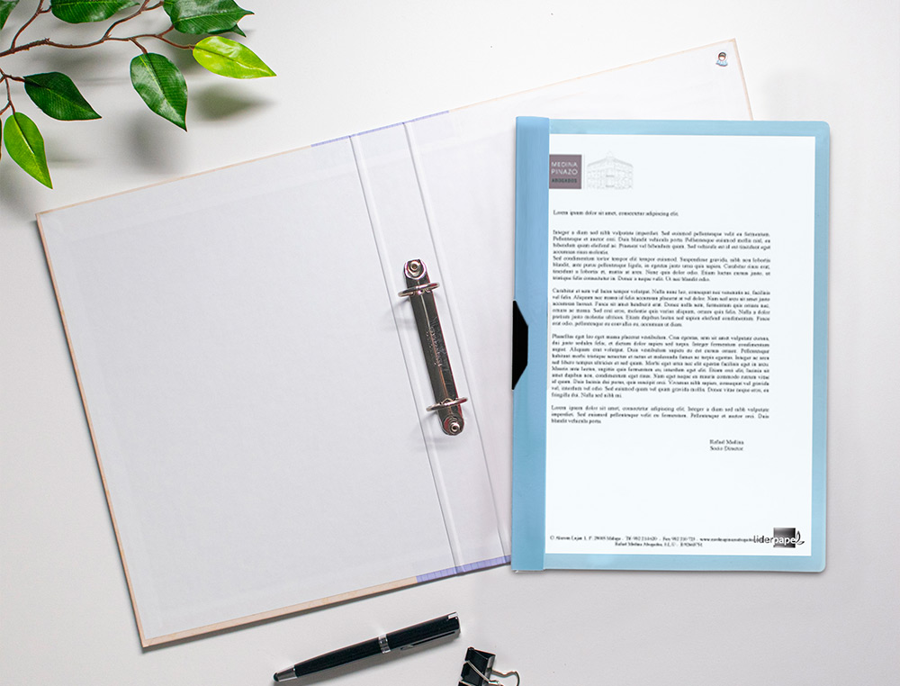 CARPETA LIDERPAPEL DOSSIER PINZA LATERAL POLIPROPILENO DIN A4 CELESTE OPACO 30 HOJAS PINZA DESLIZANTE