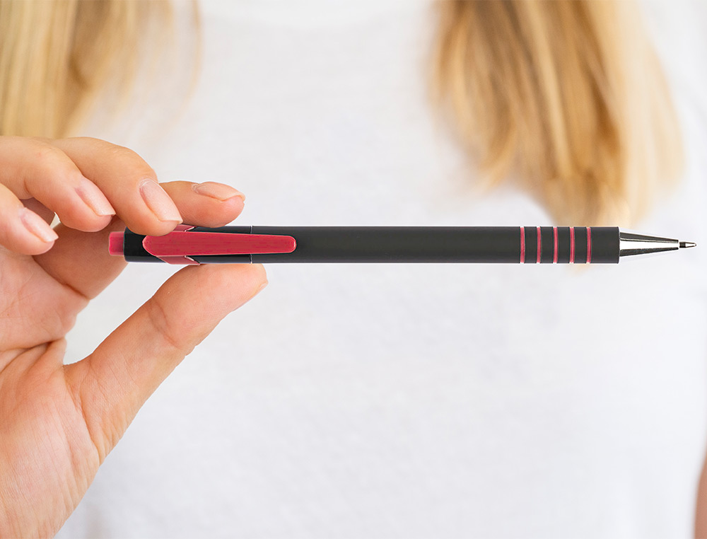 BOLIGRAFO Q-CONNECT RETRACTIL CON GRIP 0,7 MM COLOR ROJO