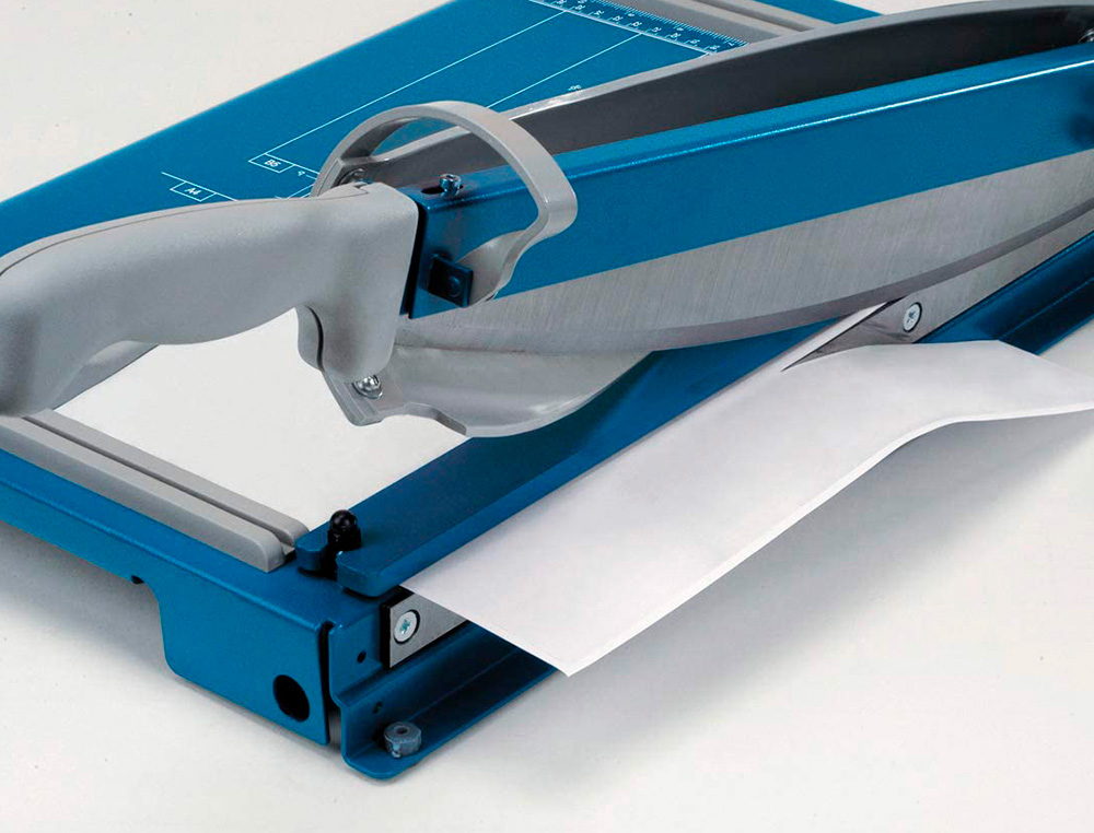 CIZALLA DE PALANCA DAHLE PROFESIONAL PREMIUM 561 DIN A4 METALICA CAPACIDAD DE CORTE 35 HOJAS