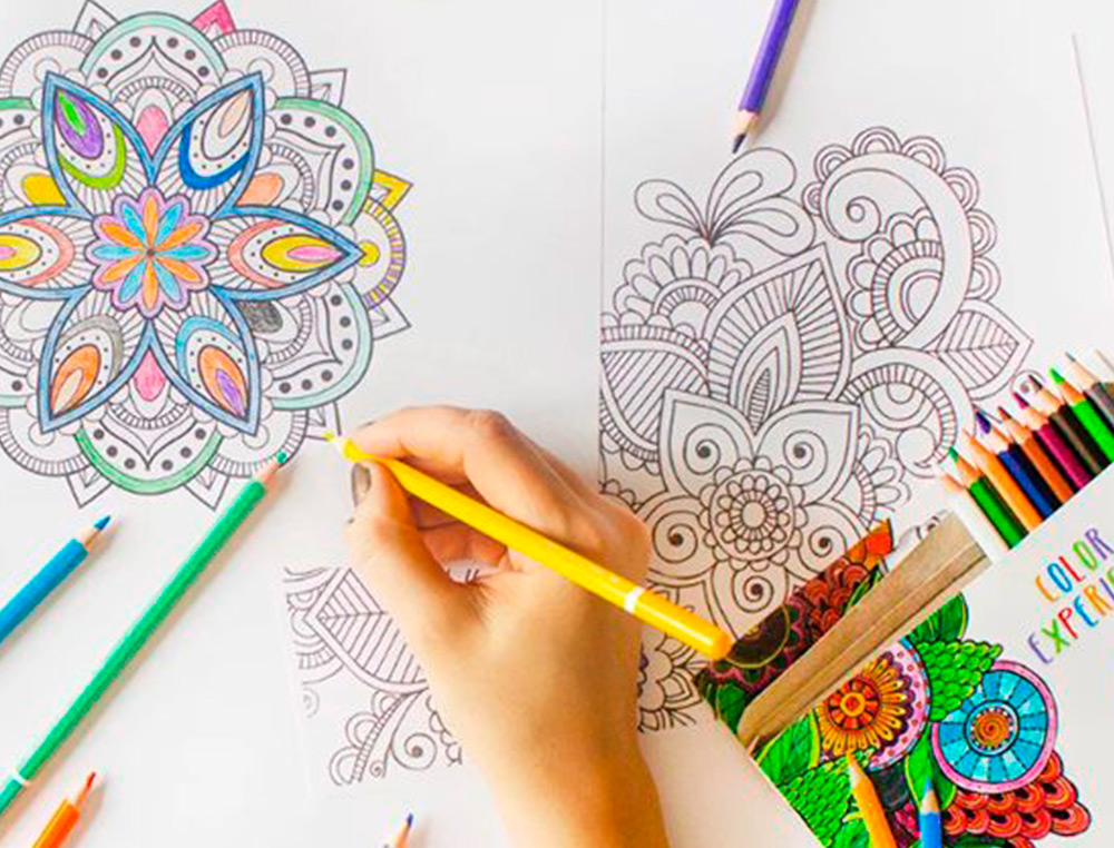 SET DE DIBUJO ALPINO COLOR EXPERIENCE 24 LAPICES DE COLORES Y LIBRO DE 120 MANDALAS
