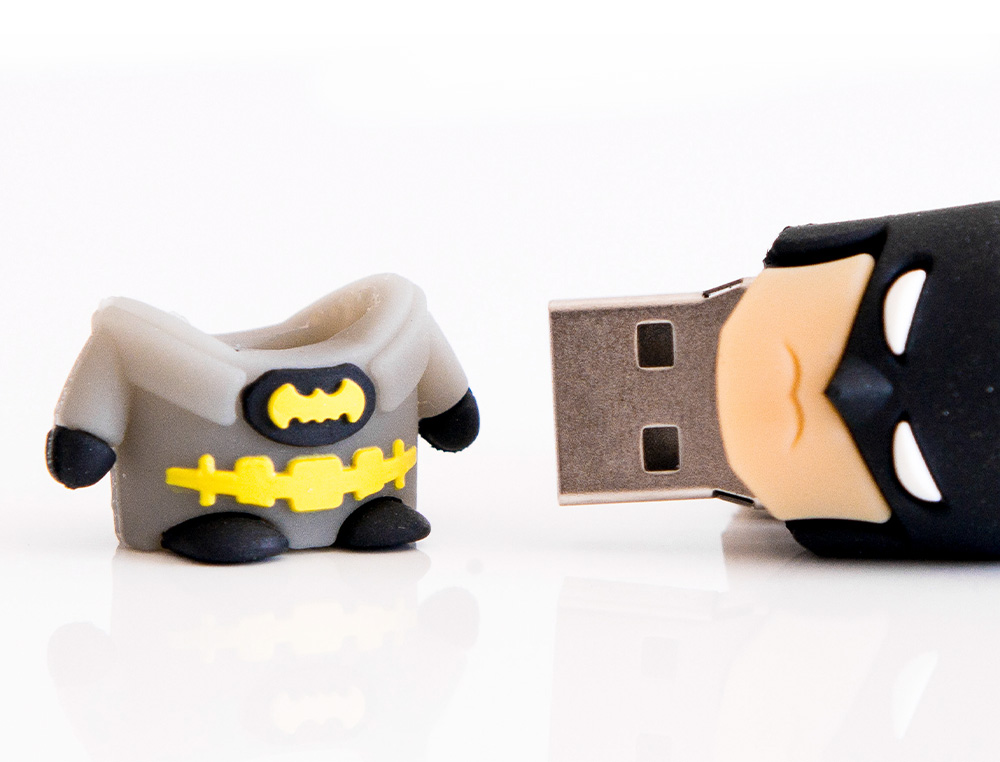 MEMORIA USB TECH ON TECH SUPER BAT 32 GB