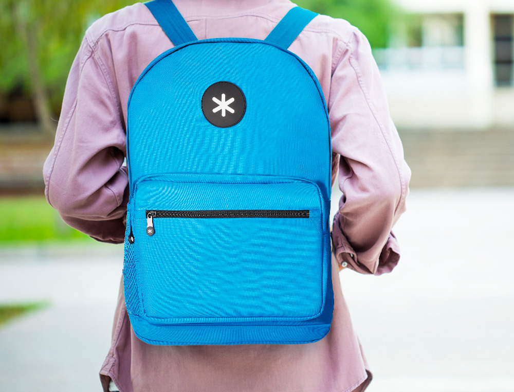 MOCHILA ANTARTIK CON ASA Y BOLSILLO FRONTAL CON CREMALLERA COLOR AZUL 320X140X430 MM