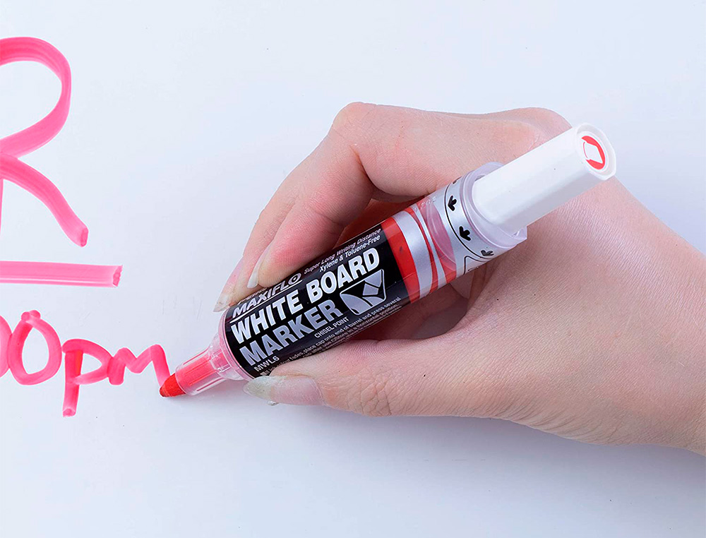 ROTULADOR PENTEL MAXIFLO PARA PIZARRA BLANCA PUNTA REDONDA 2,5-6 MM COLOR ROJO