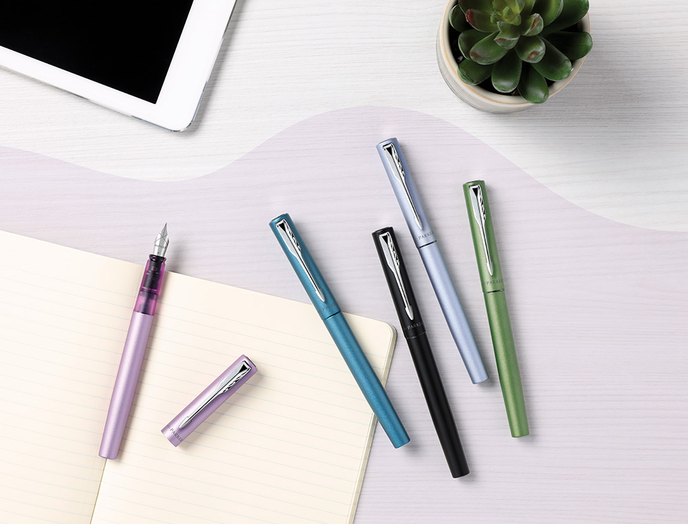 PLUMA PARKER VECTOR XL PLUMIN F EXPOSITOR DE 20 UNIDADES COLORES SURTIDOS