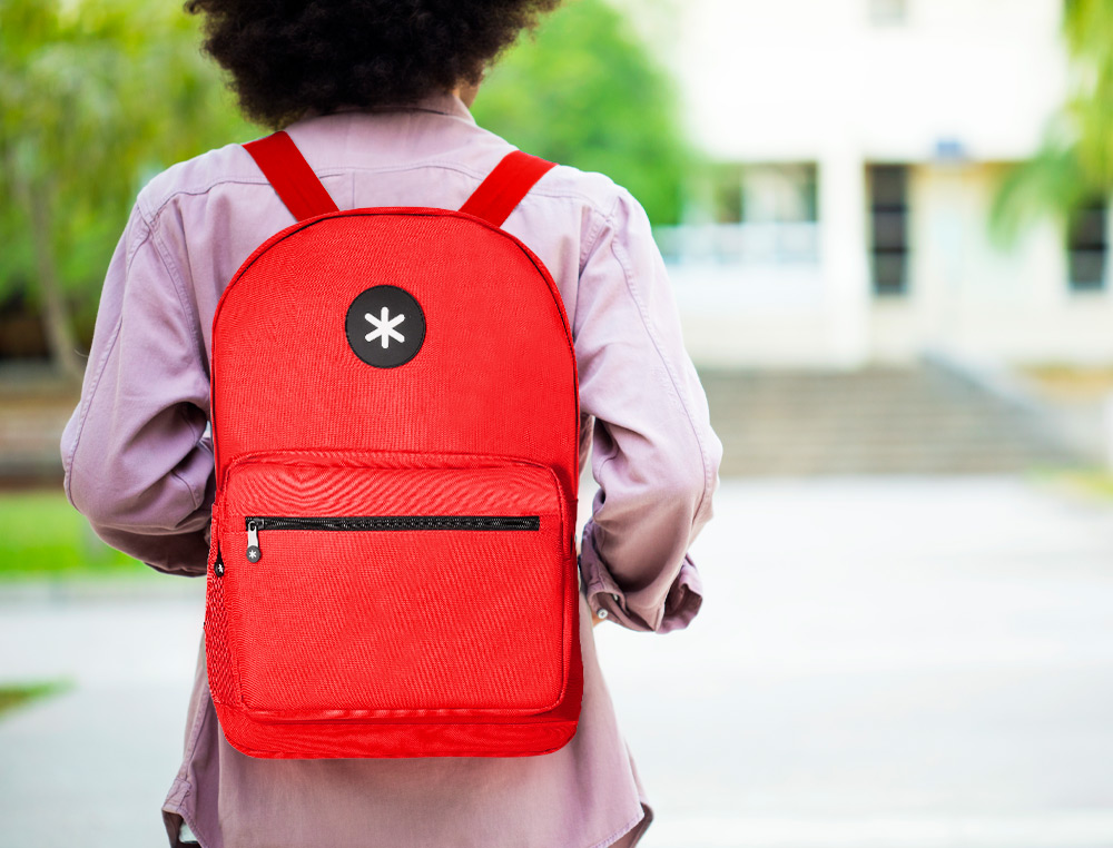 MOCHILA ANTARTIK CON ASA Y BOLSILLO FRONTAL CON CREMALLERA COLOR ROJO 320X140X430 MM
