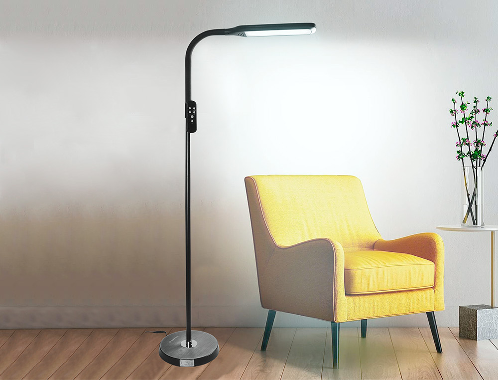 LAMPARA DE SUELO Q-CONNECT 15W CON CONTROL REMOTO ALTURA 146 CM COLOR NEGRO