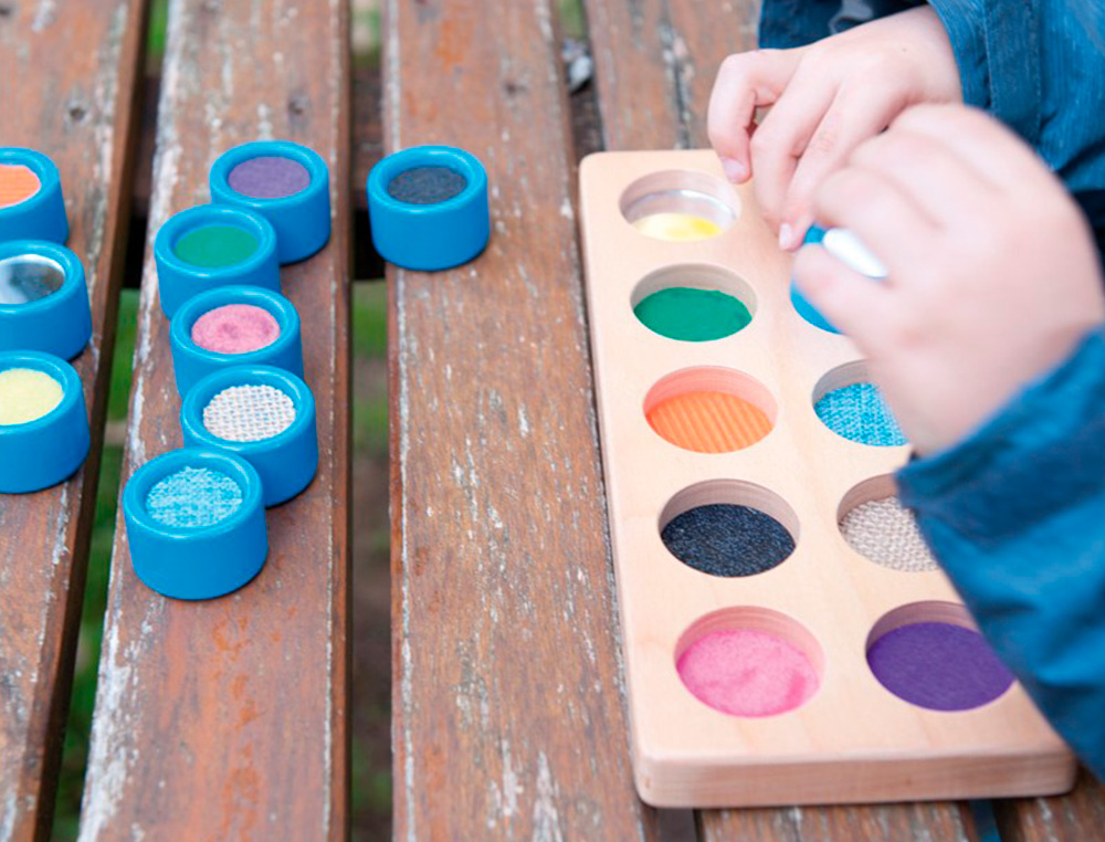 JUEGO DIDACTICO ANDREUTOYS CUBOS TACTILES 10 TEXTURAS