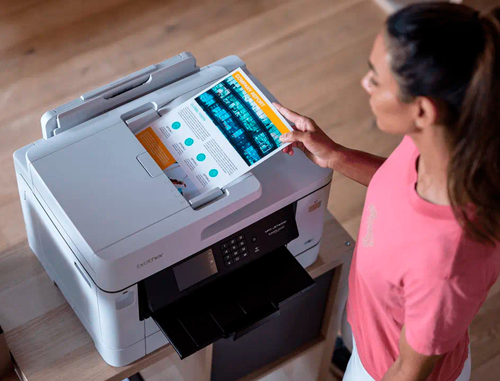 EQUIPO MULTIFUNCION BROTHER MFCJ5740DW PROFESIONAL A4 / A3 COLOR TINTA 28PPM DUPLEX TACTIL WIFI BANDEJAS 2X 250