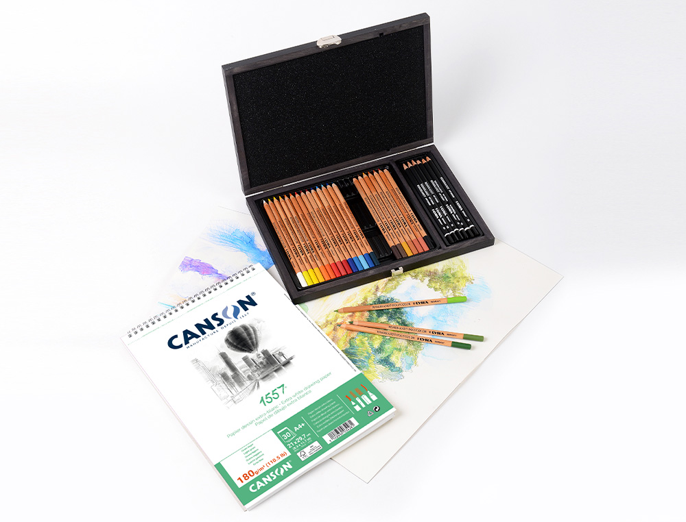 LAPICES DE COLORES LYRA REMBRANDT POLYCOLOR 30 COLORES SURTIDOS EN MALETIN DE MADERA