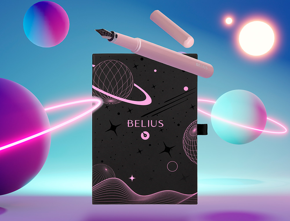 PLUMA Y FUNDA DE SIMILPIEL BELIUS SPACE B COLOR MINIMALISTA ROSA TINTA AZUL CAJA DE DISEÑO