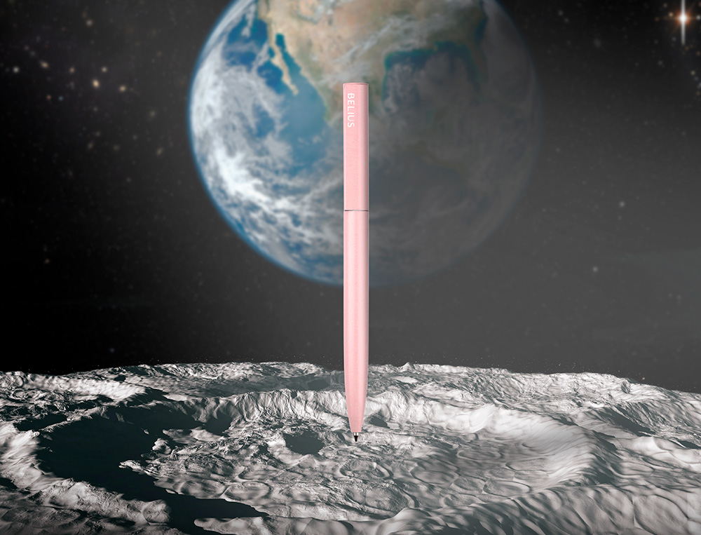BOLIGRAFO BELIUS ROCKET B ALUMINIO COLOR MINIMALISTA ROSA TINTA AZUL CAJA CILINDRICA