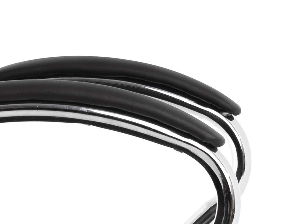 SILLA Q-CONNECT DIRECCION VERO NA SIMIL PIEL BASE METALICA ALT MAX 1210 ANC 650 PROF 730 MM RUEDAS PREMIUM COLOR NEGRO