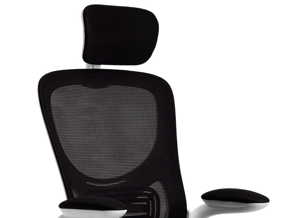 SILLA Q-CONNECT ERGONOMICA PAL ERMO MALLA BASE NYLON ALT MAX 1300 ANC 610 PROF 600 RUEDAS PREMIUM COLOR BLANCO NEGRO