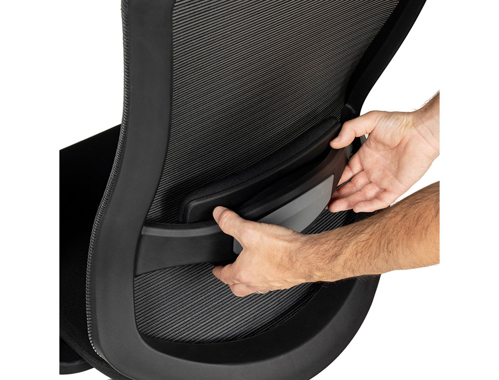 SILLA ROCADA DIRECCION PREMIUM 24 HORAS CON BRAZOS AJUSTABLES RESPALDO DE MALLA Y ASIENTO EN TELA NEGRO