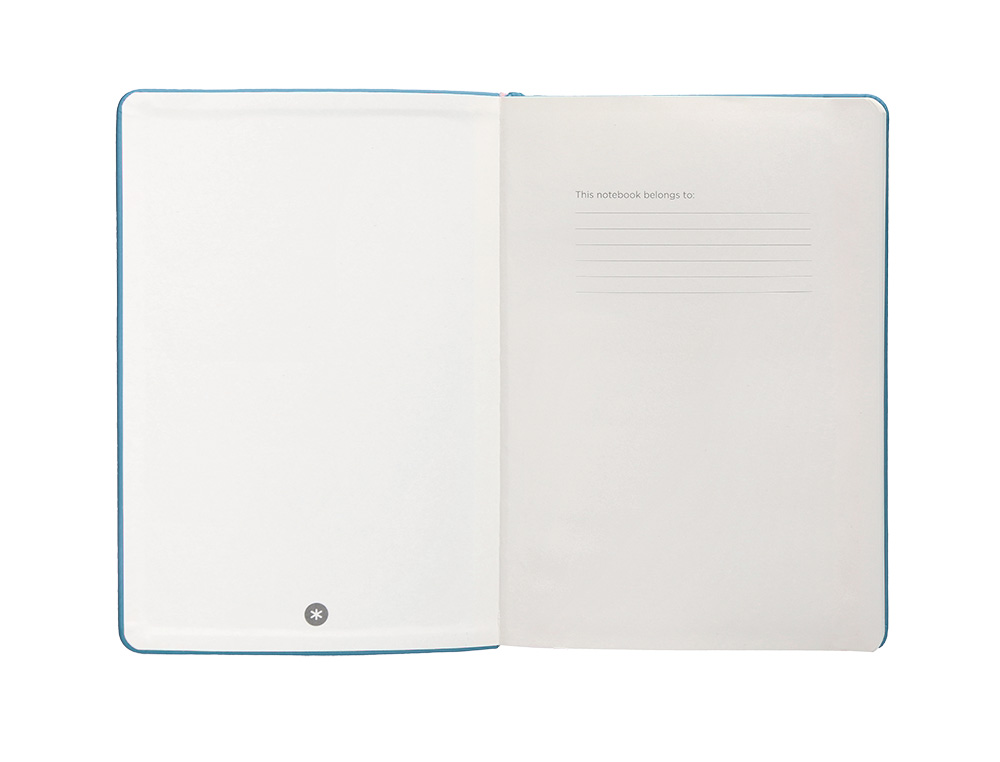 CUADERNO CON GOMILLA ANTARTIK NOTES TAPA DURA A4 HOJAS RAYAS AZUL CLARO 100 HOJAS 80 GR FSC