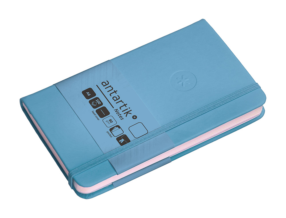 CUADERNO CON GOMILLA ANTARTIK NOTES TAPA DURA A6 HOJAS LISAS AZUL CLARO 100 HOJAS 80 GR FSC