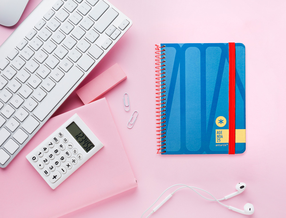 AGENDA ESPIRAL ANTARTIK BOLD A6 2025 SEMANA VISTA COLOR AZUL PAPEL 80 GR