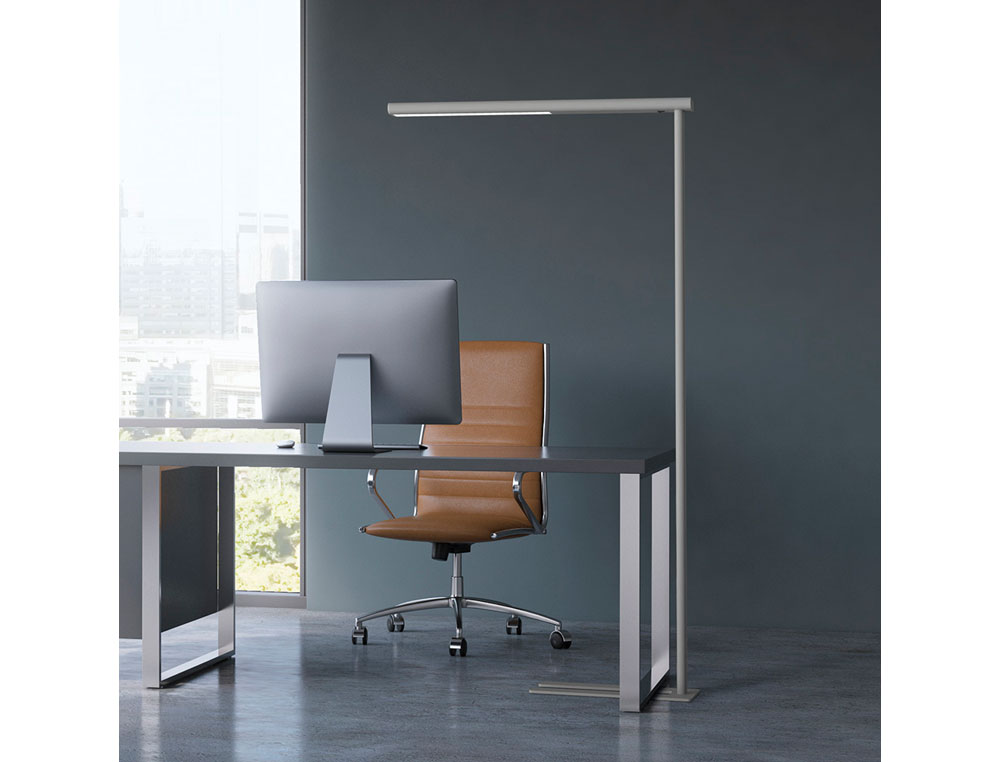 LAMPARA DE PIE ROCADA MAULJET LED 4 NIVELES INTENSIDAD COLOR PLATA 950X1950 MM