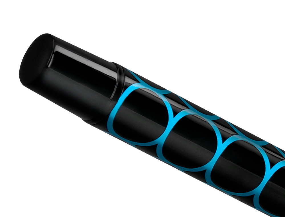 BOLIGRAFO BELIUS LEGACY ALUMINIO DISEÑO CIRCULOS AZUL CUERPO NEGRO TINTA COLOR AZUL CAJA DE DISEÑO