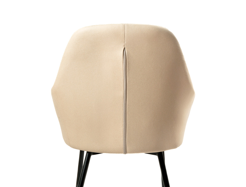 SILLA Q-CONNECT CONFIDENTE SIEMIONE BASE METALICA ALT MAX 820 ANC 570 PROF 580 COLOR MARRON ARENA