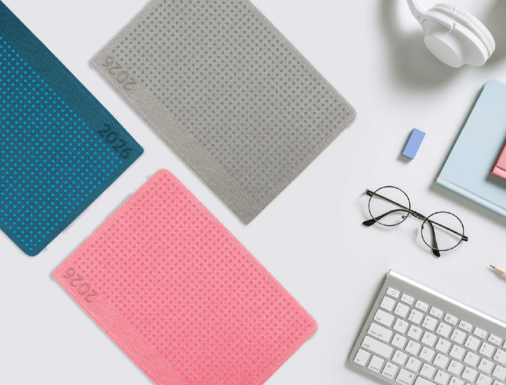 AGENDA ENCUADERNADA LIDERPAPEL ANAFI A5 2026 DIA PAGINA AZUL PAPEL 70 GR FSC