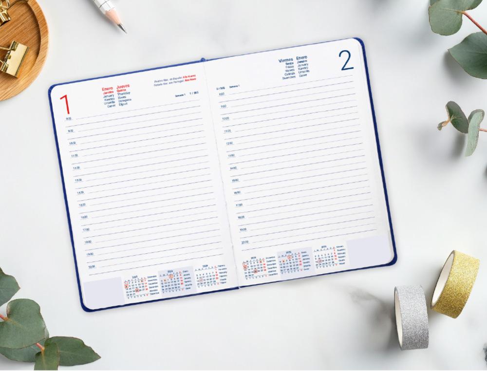 AGENDA ENCUADERNADA LIDERPAPEL ICARIA A5 2026 DIA PAGINA AZUL CLARO PAPEL 70 GR FSC