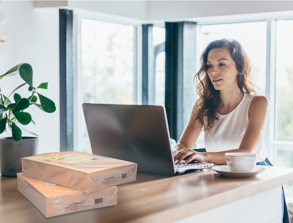 PAPEL COLOR Q-CONNECT DIN A4 80GR CREMA PAQUETE DE 500 HOJAS