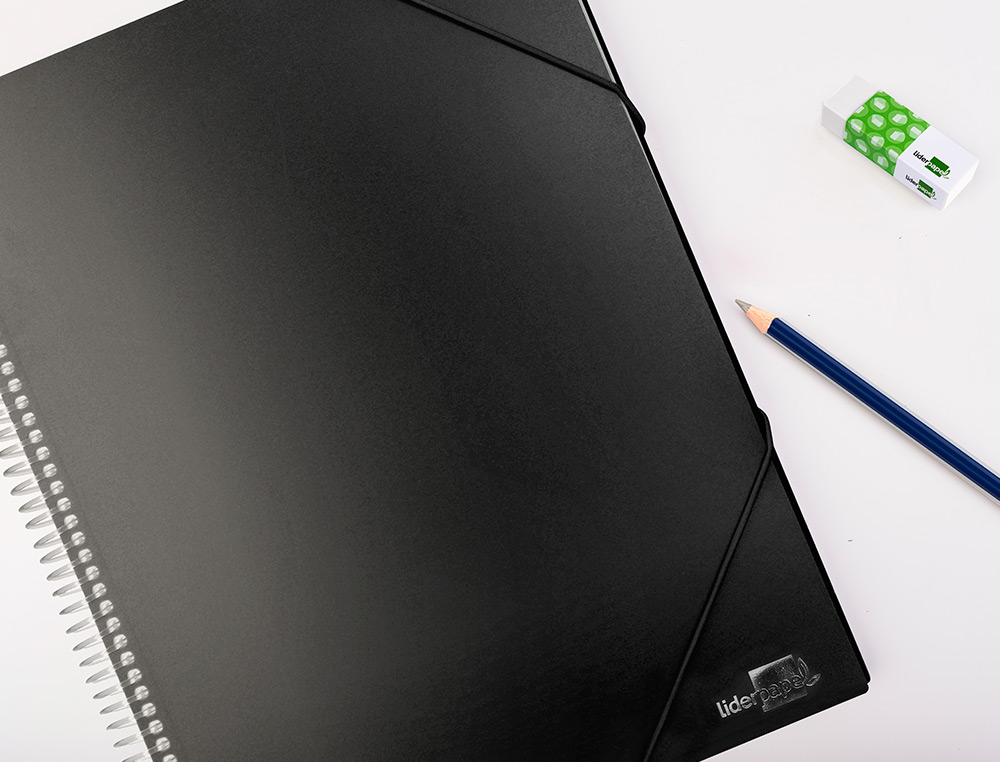 CARPETA LIDERPAPEL ESCAPARATE CON ESPIRAL 80 FUNDAS POLIPROPILENO DIN A4 NEGRO